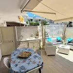 Trenta Metri Dal Mare Caraibico Hébergement de vacances Lido Marini